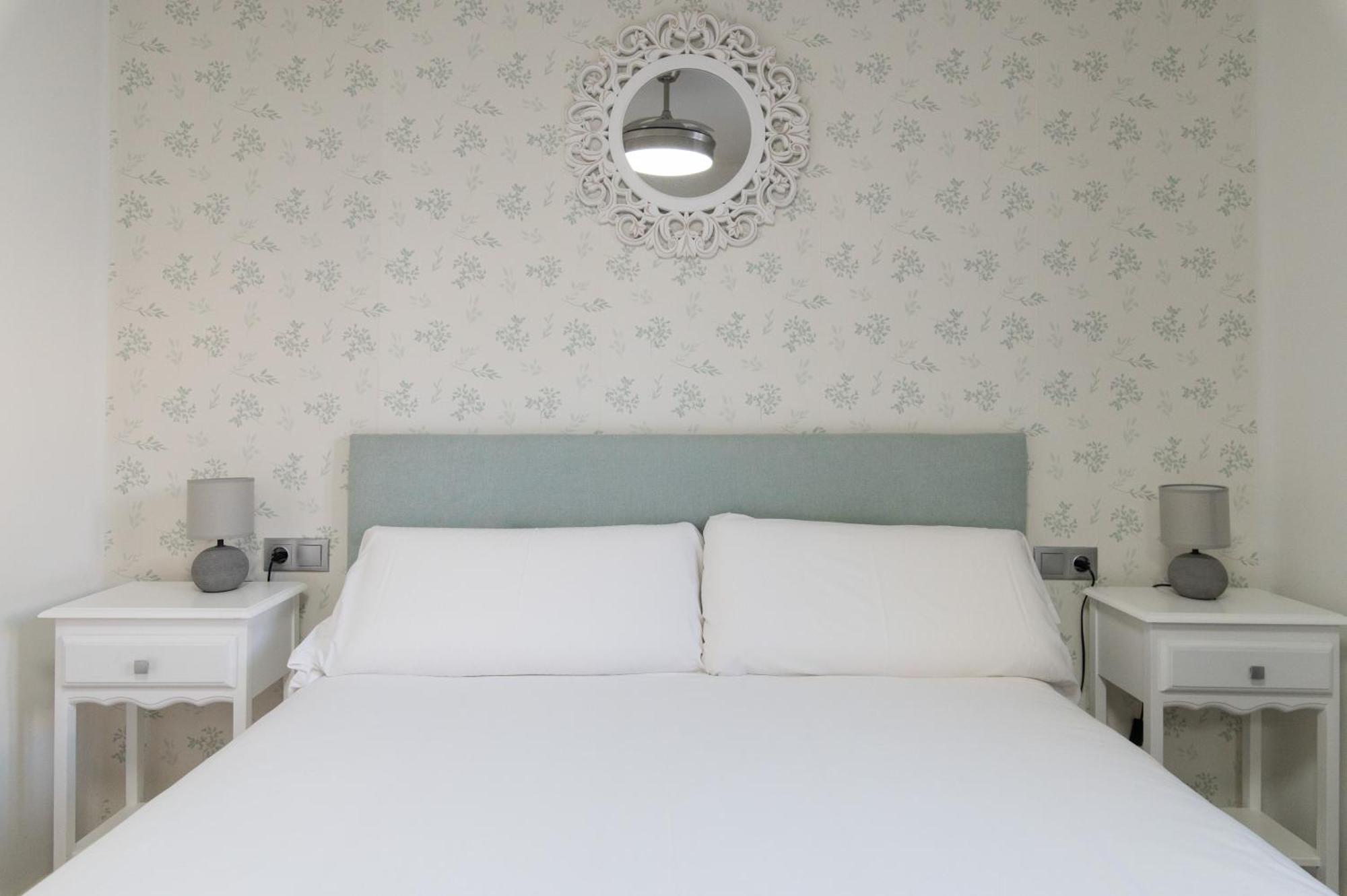 Apartamento Triana Habitame Inmobiliaria Siviglia Esterno foto
