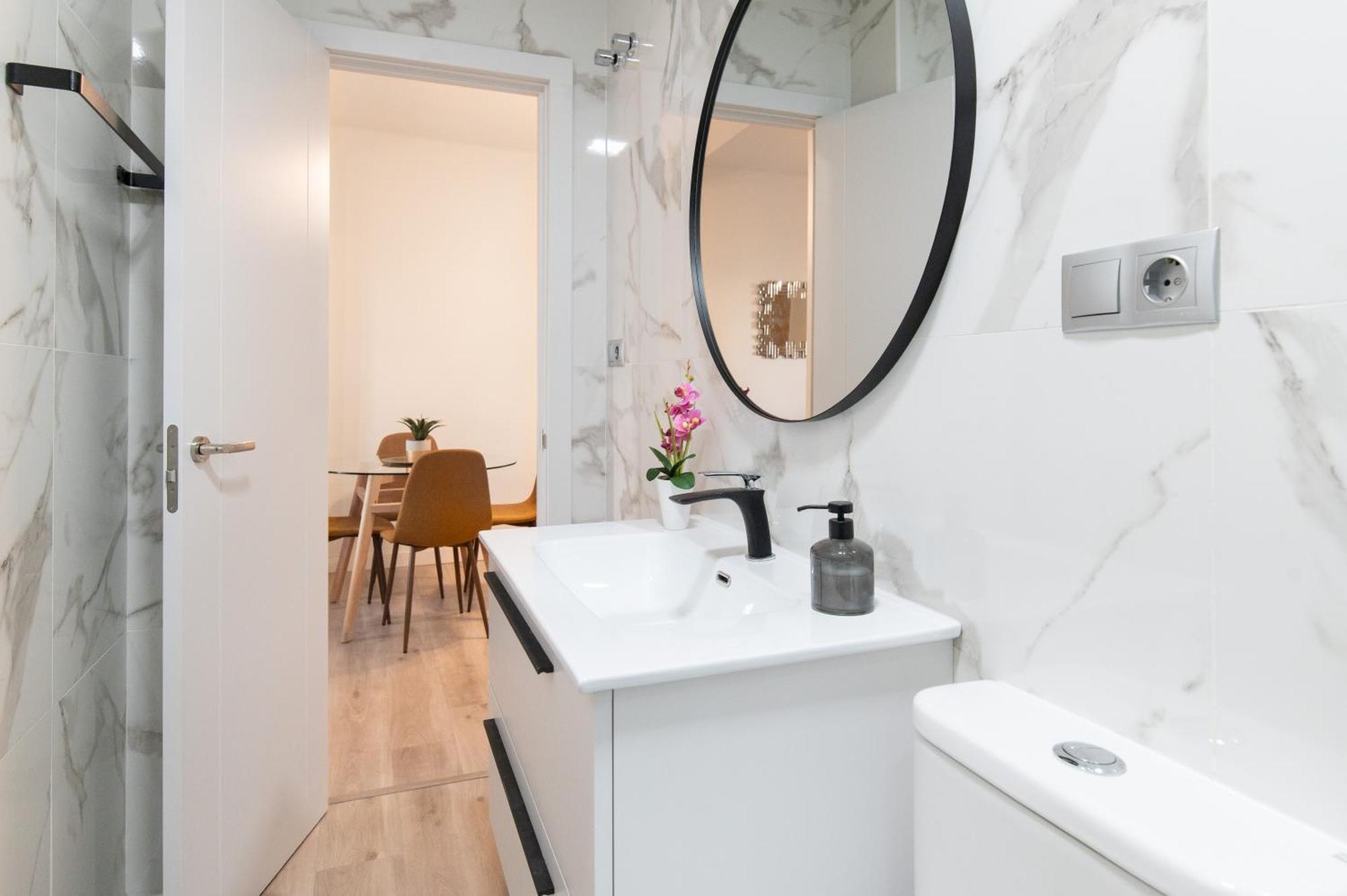 Apartamento Triana Habitame Inmobiliaria Siviglia Esterno foto