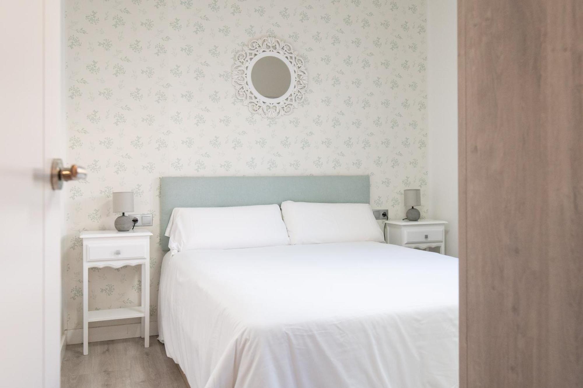Apartamento Triana Habitame Inmobiliaria Siviglia Esterno foto