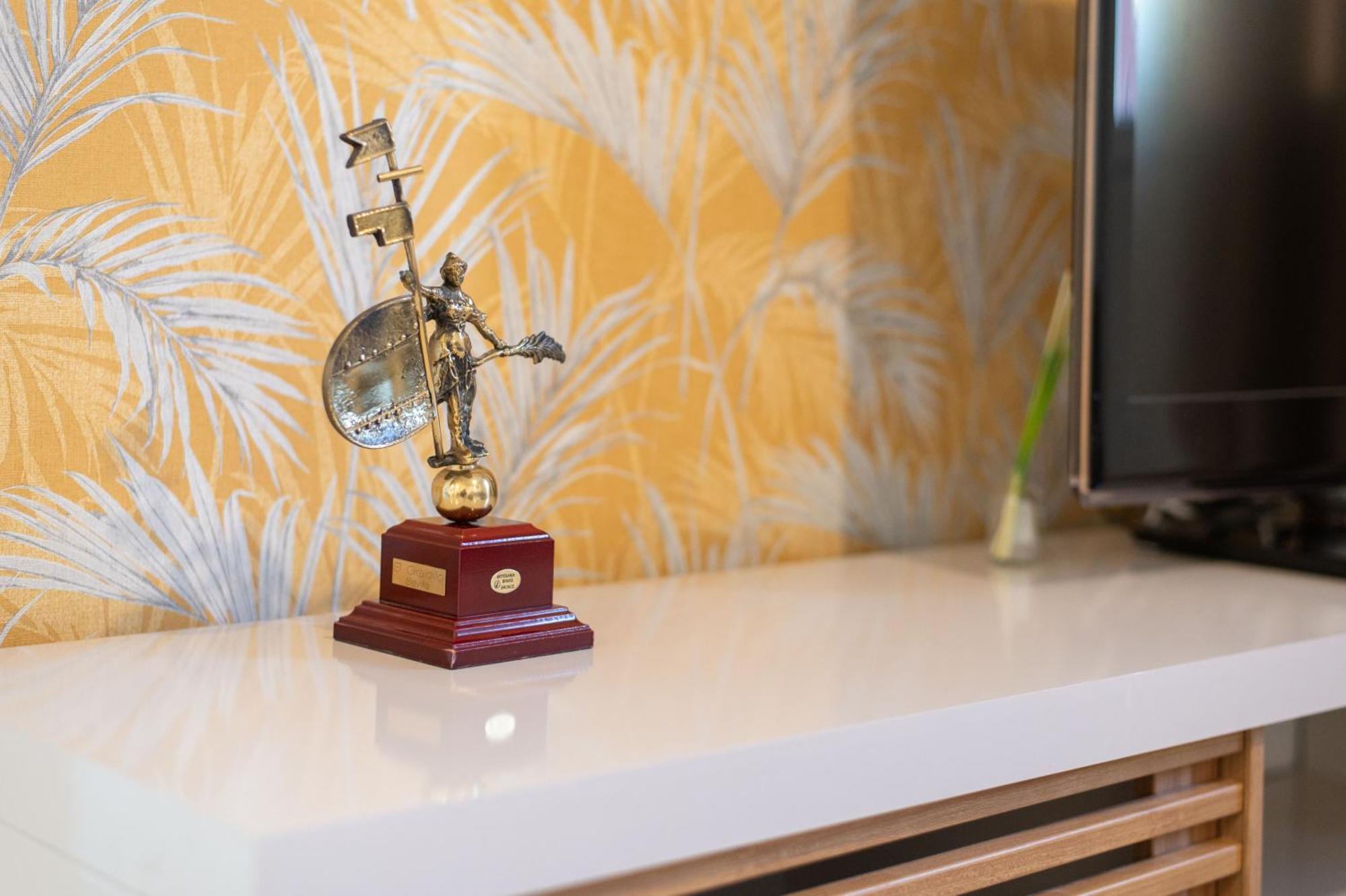 Apartamento Triana Habitame Inmobiliaria Siviglia Esterno foto